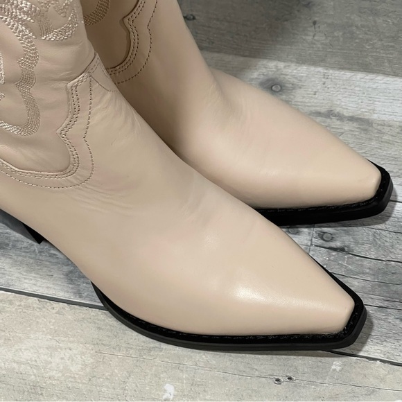 Jeffrey Campbell DAGGET Mid-Calf Western Heeled Boots in Natural Color - Sz - 6 - Picture 15 of 16